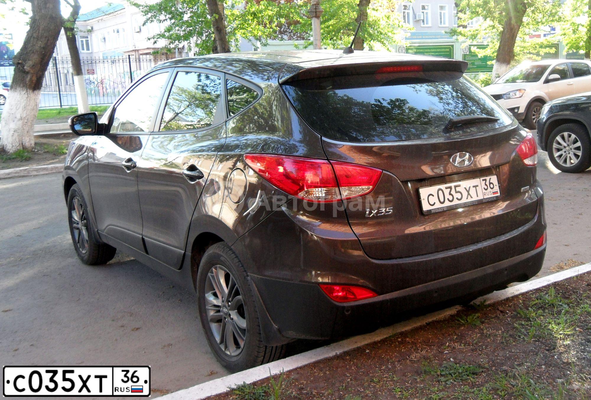 Фото автомобиля HYUNDAI IX35, 2014 — госномер С035ХТ36. Цвет: КОРИЧНЕВЫЙ