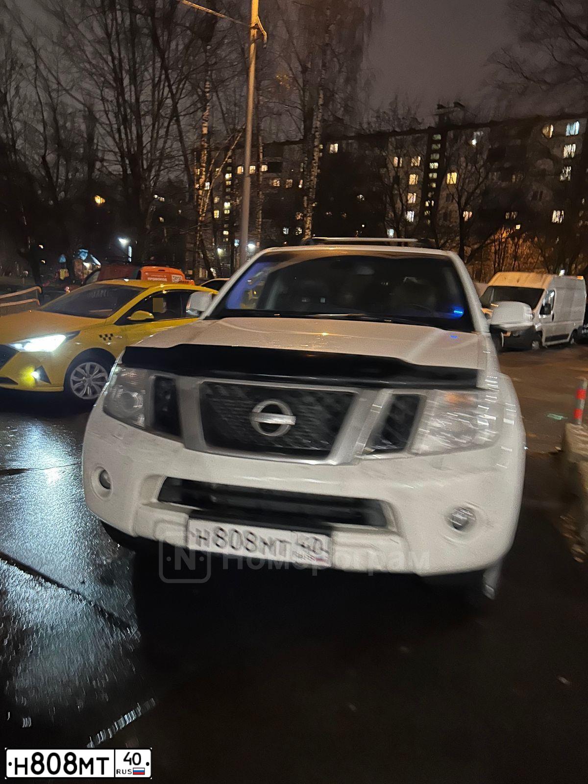 Фото автомобиля LEXUS S RX, 2004 — госномер О276НТ799. Цвет: СЕРЕБРИСТЫЙ