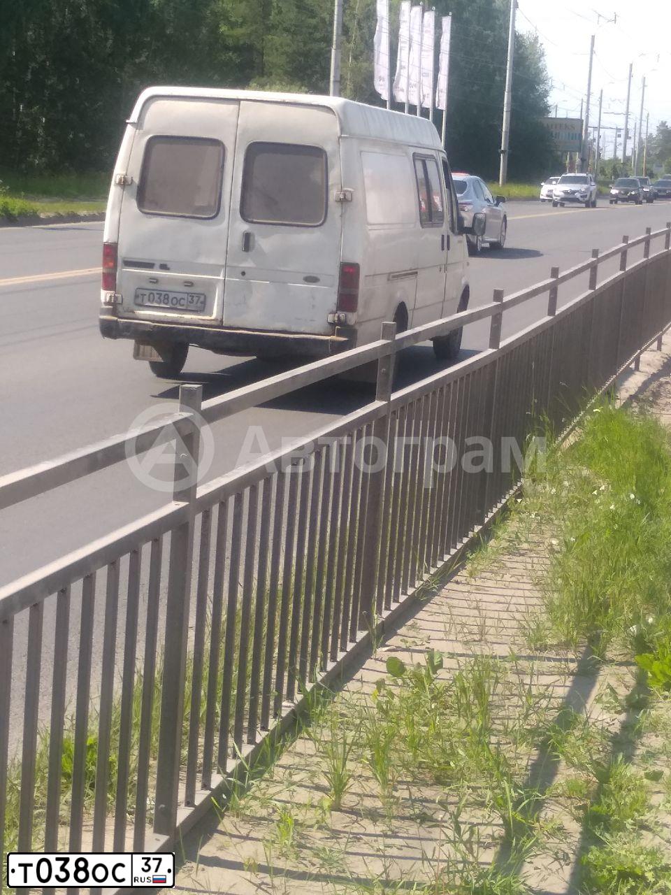 Фото автомобиля FORD Transit, 1989 — госномер Т038ОС37