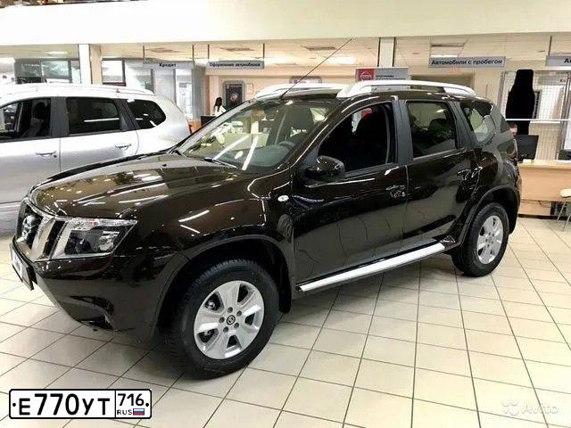 Фото автомобиля NISSAN TERRANO, 2020 — госномер Е770УТ716. Цвет: Коричневый