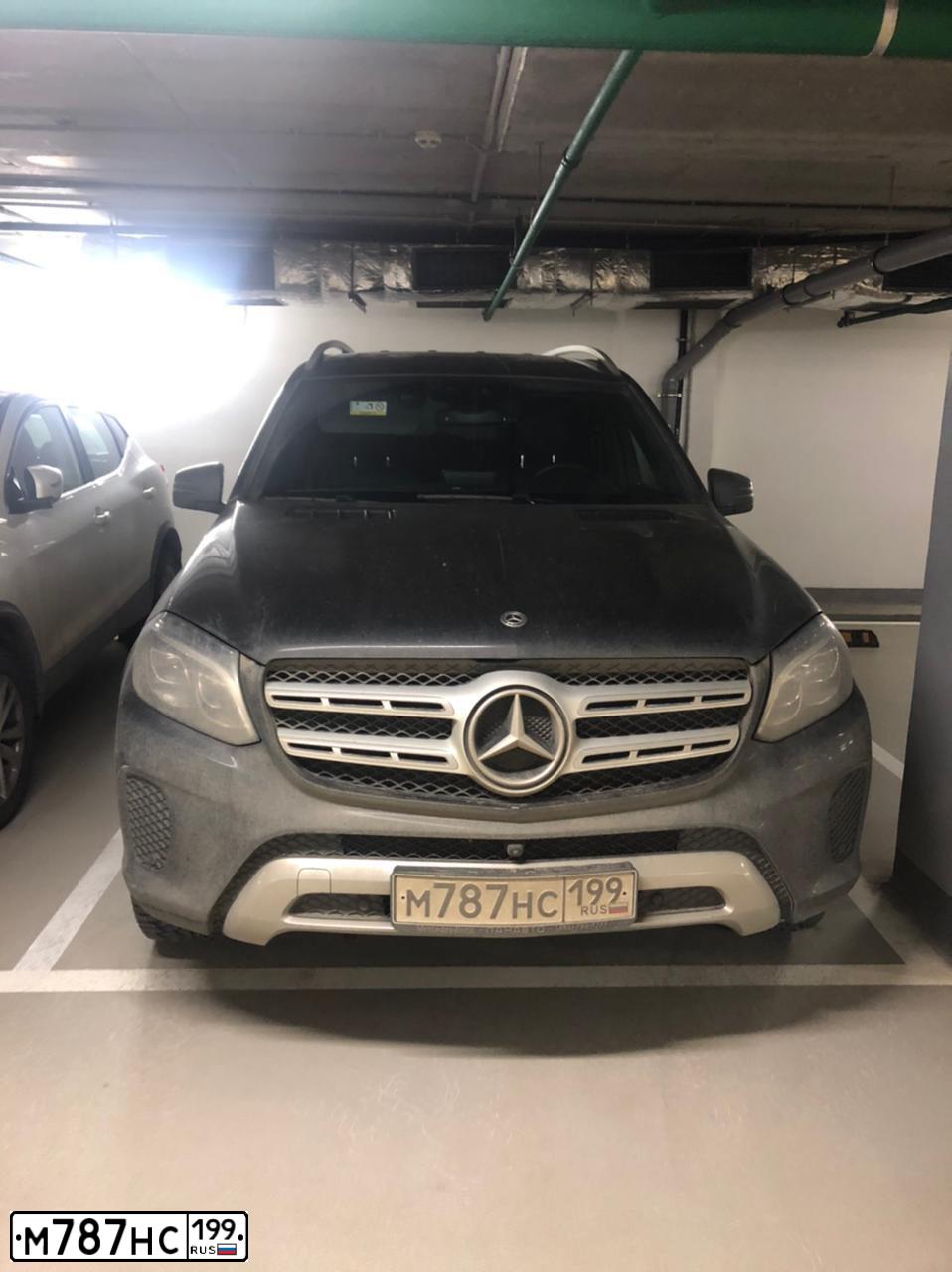 Фото автомобиля MERCEDES GL-KLASSE, 2017 — госномер М787НС199. Цвет: ЧЕРНЫЙ