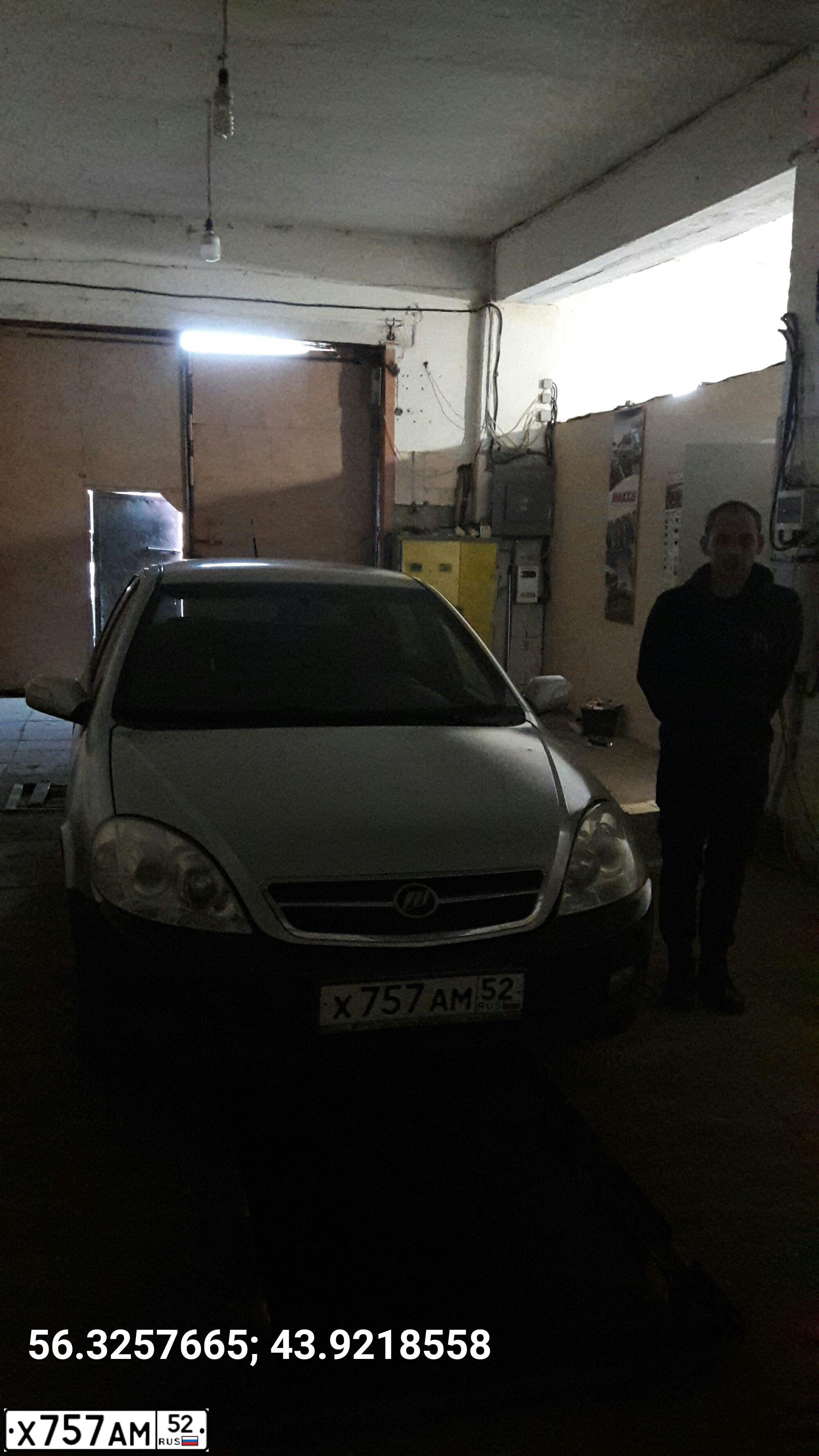 Фото автомобиля LIFAN BREEZ, 2008 — госномер Х757АМ52. Цвет: СВЕТЛО-СЕРЫЙ