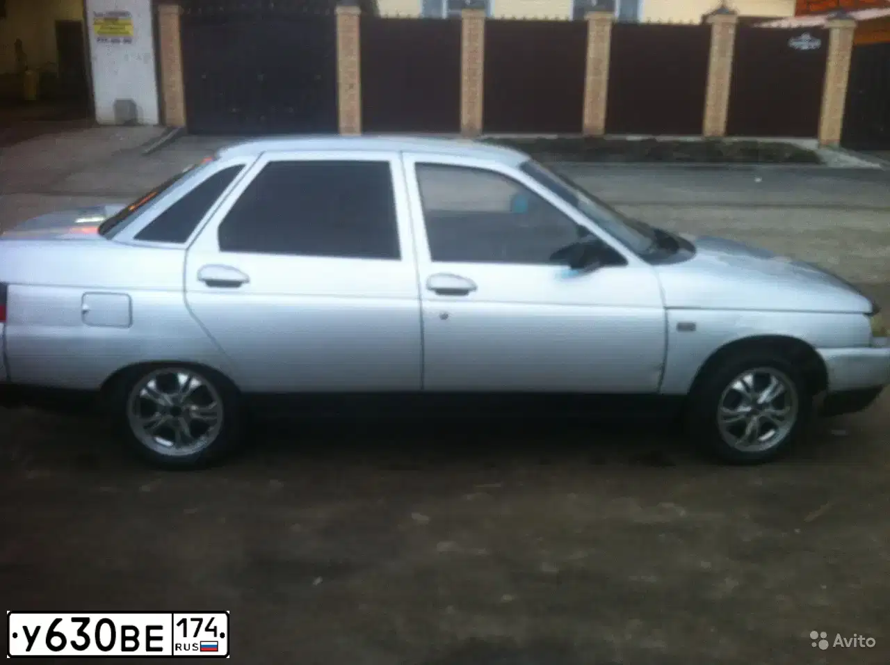 Фото автомобиля LADA 2110, 2001 — госномер У630ВЕ174. Цвет: СЕРЕБРИСТЫЙ