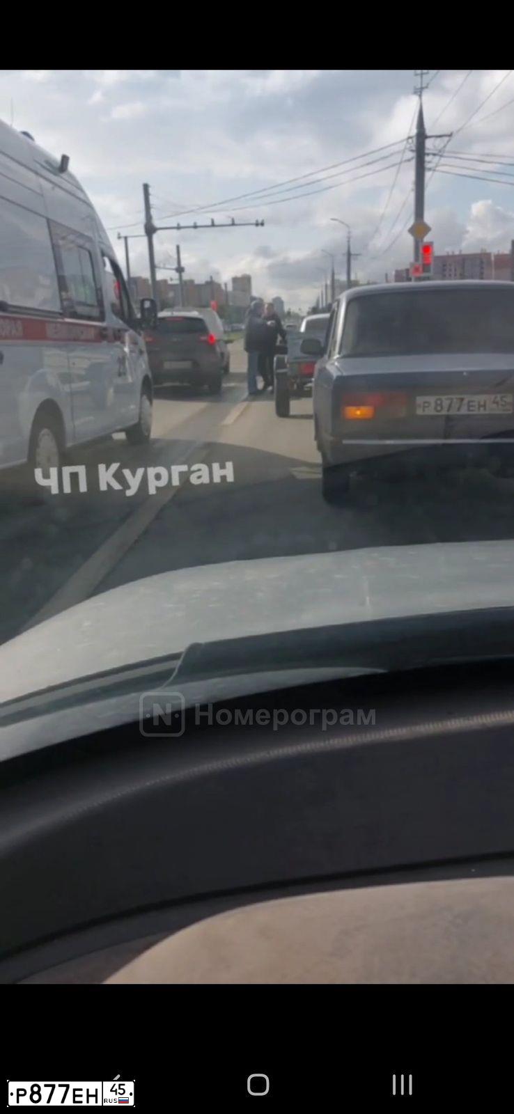 Фото автомобиля LADA 2107, 2006 — госномер Р877ЕН45. Цвет: ВИШНЕВЫЙ