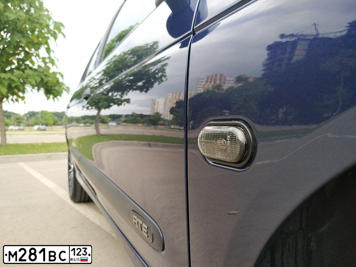 Фото автомобиля RENAULT MEGANE, 2003 — госномер М477ВК82. Цвет: синий