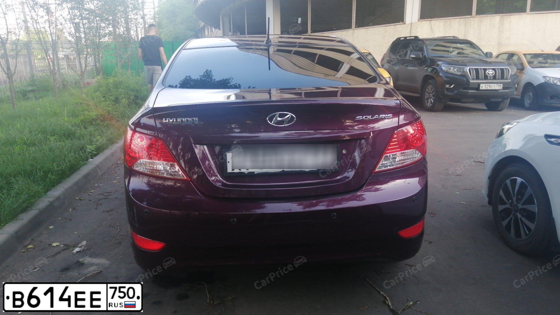 Фото автомобиля HYUNDAI SOLARIS, 2013 — госномер Н256ТК32. Цвет: ФИОЛЕТОВЫЙ