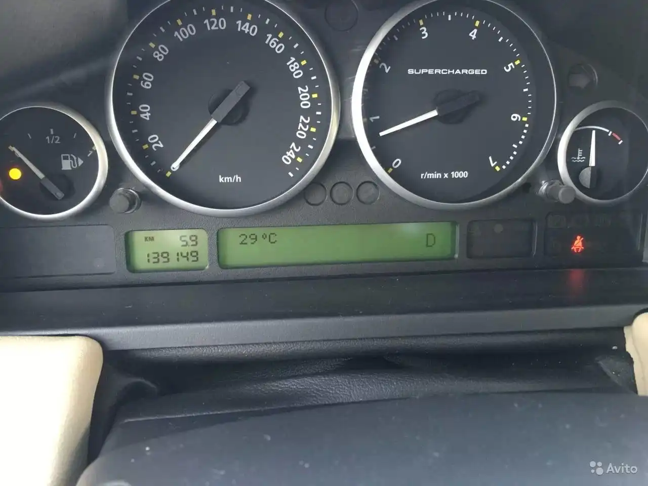 Фото автомобиля LANDROVER RANGE ROVER, 2007 — госномер В792НА790. Цвет: Темно-синий