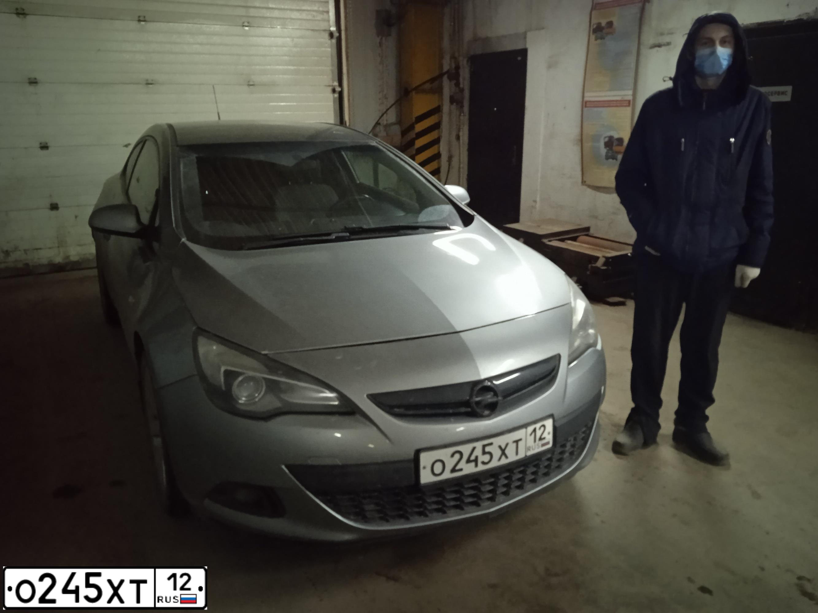 Фото автомобиля OPEL ASTRA, 2013 — госномер Т022НТ152. Цвет: СЕРЫЙ