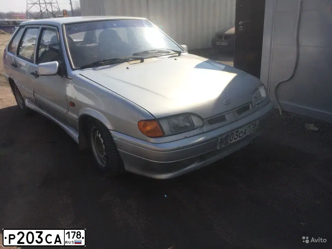 Фото автомобиля LADA 2114 SAMARA, 2004 — госномер Р203СА178. Цвет: СВЕТЛО-СЕРЕБРИСТЫЙ МЕТАЛЛ
