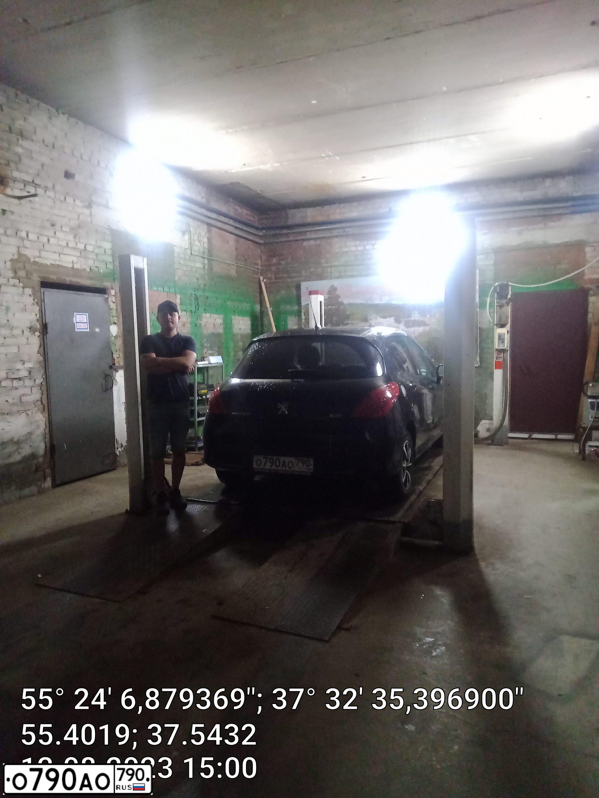 Фото автомобиля PEUGEOT 308, 2008 — госномер О790АО790. Цвет: ЧЕРНЫЙ