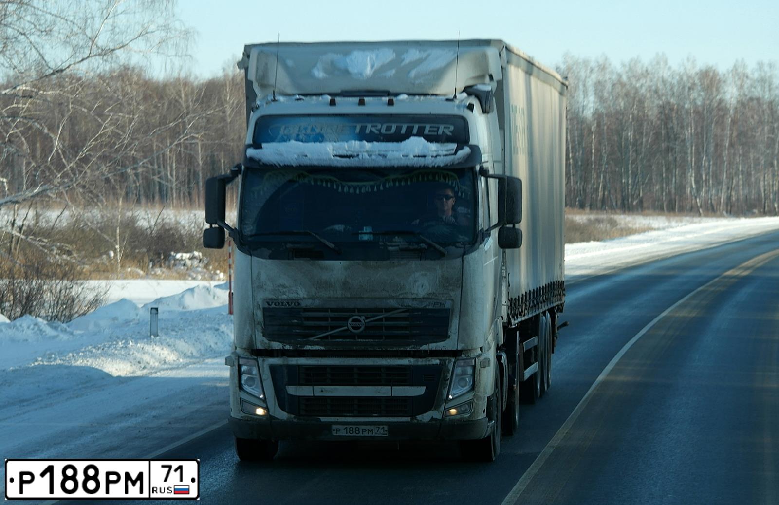 Фото автомобиля VOLVO SERIE FH /4X2/, 2011 — госномер Е981КМ761. Цвет: Белый