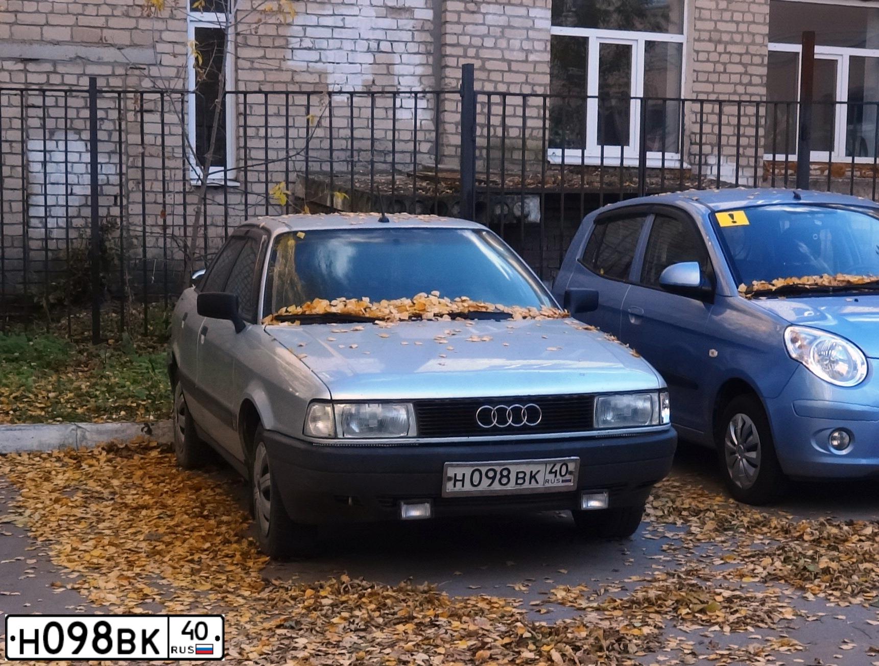 Фото автомобиля AUDI 80, 1991 — госномер Н098ВК40. Цвет: СИНИЙ (ГОЛУБОЙ)