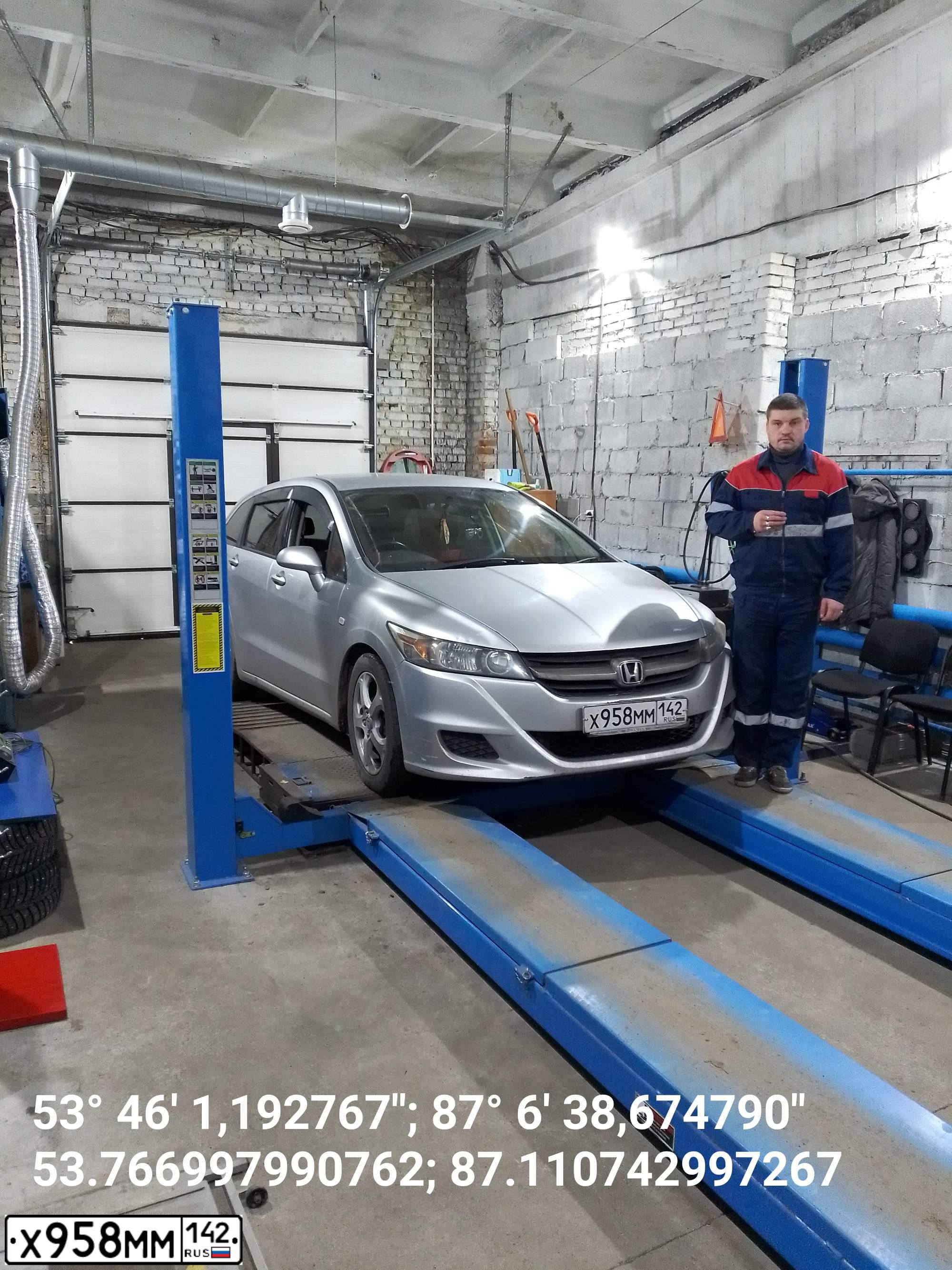 Фото автомобиля HONDA STREAM, 2007 — госномер Х958ММ142