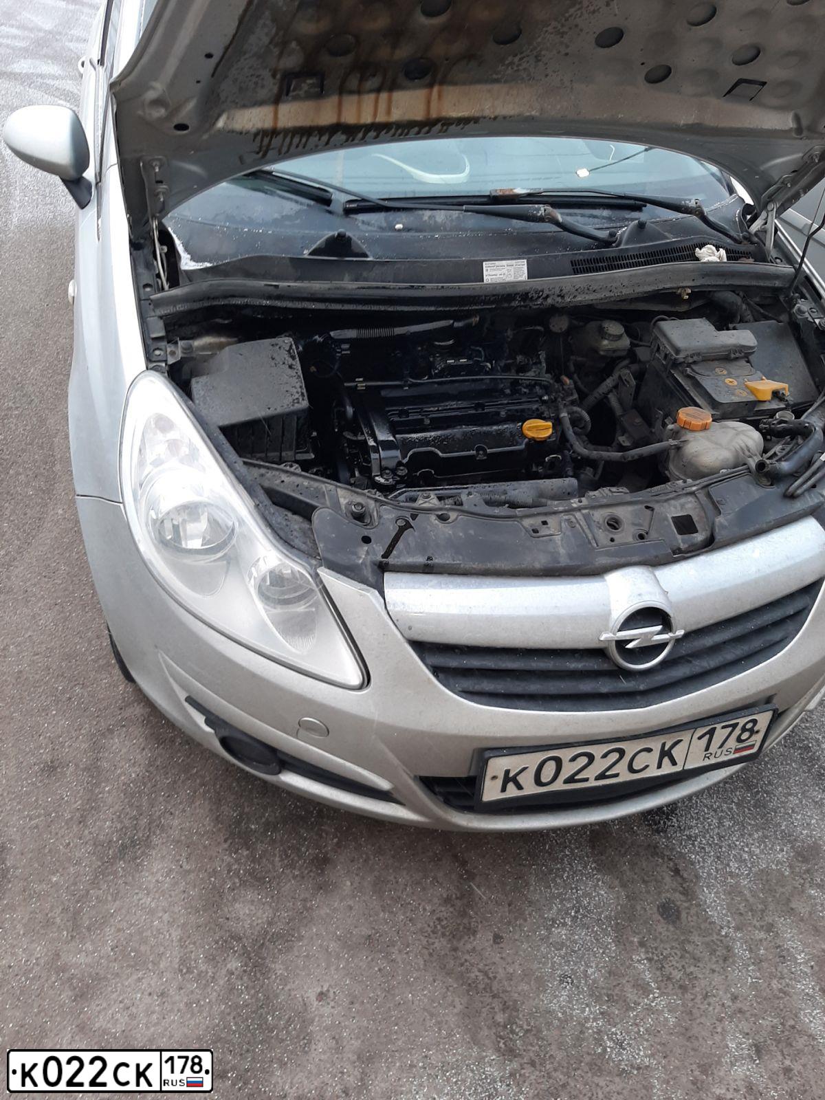 Фото автомобиля OPEL CORSA, 2008 — госномер К737ХС126. Цвет: СЕРЕБРИСТЫЙ