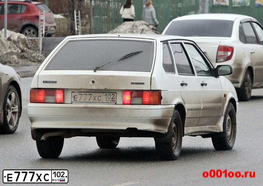 Фото автомобиля SUBARU FORESTER, 2008 — госномер Е777ХС102. Цвет: ЖЕЛТО-ЗЕЛЕНЫЙ