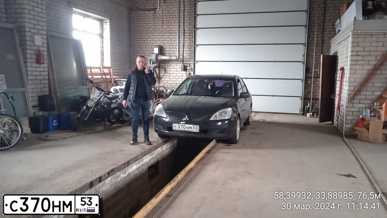 Фото автомобиля MITSUBISHI LANCER, 2005 — госномер М464АК53