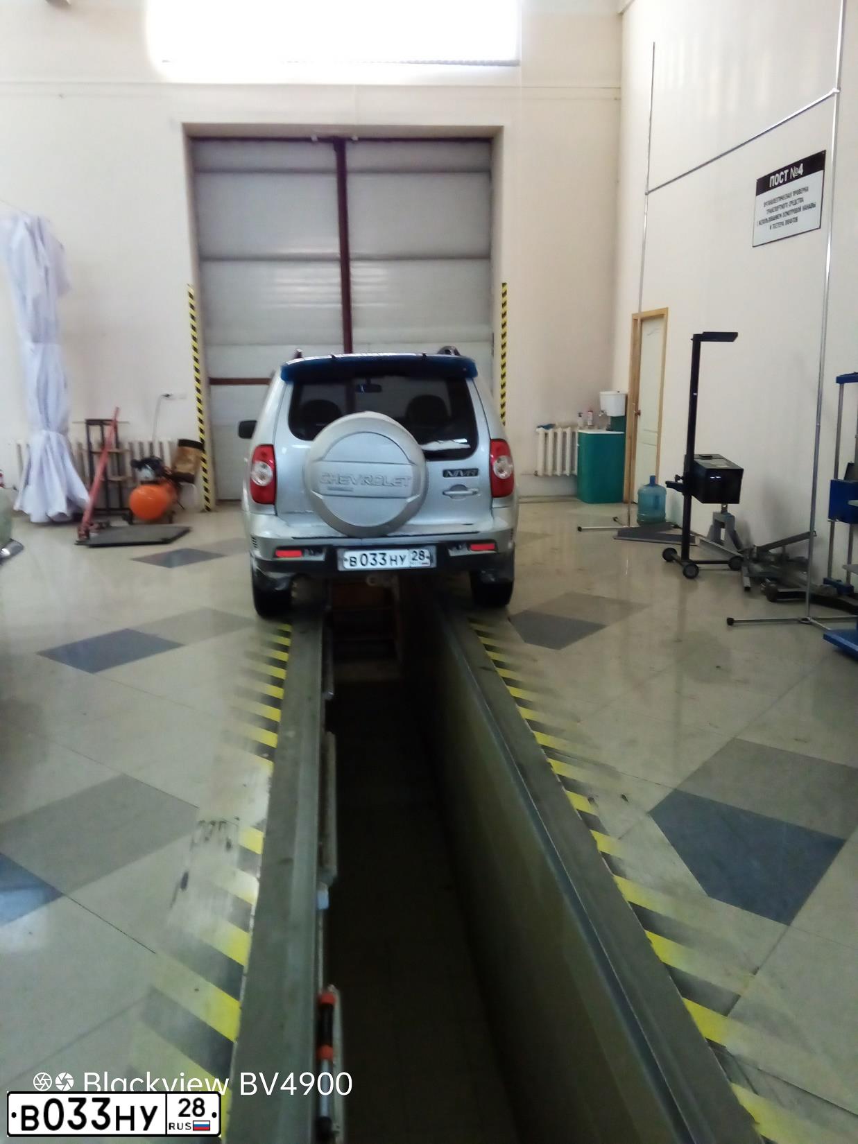 Фото автомобиля CHEVROLET NIVA, 2010 — госномер Е157ВВ11