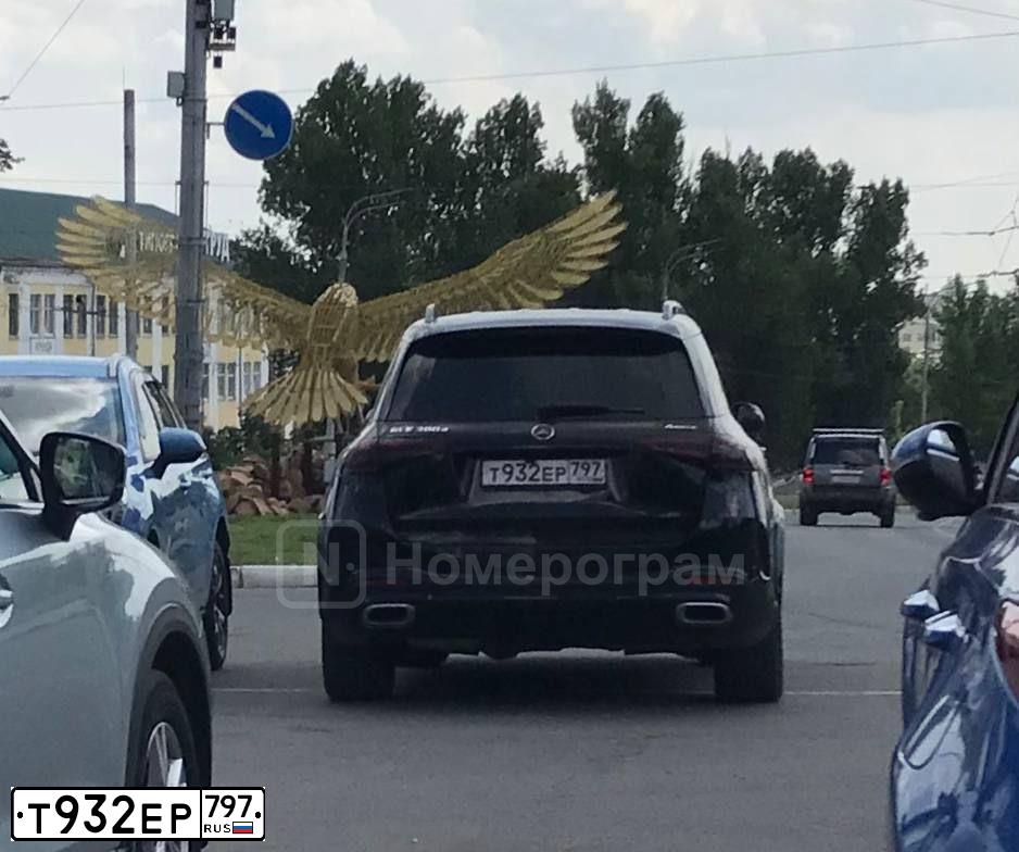 Фото автомобиля MERCEDES-BENZ GLE-CLASS 300D 4МАТIС, 2021 — госномер Т932ЕР797. Цвет: ЧЕРНЫЙ