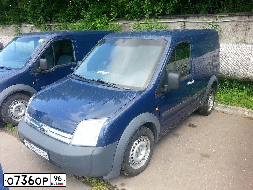 Фото автомобиля FORD TRANSIT, 2007 — госномер О736ОР96. Цвет: СИНИЙ