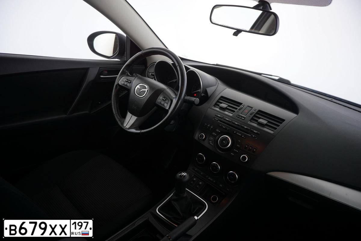 Фото автомобиля MAZDA 3, 2012 — госномер Р548УР799. Цвет: СЕРЫЙ ТЕМНЫЙ