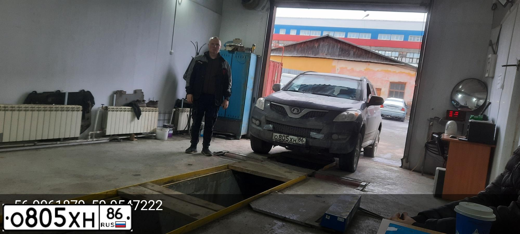 Фото автомобиля GREAT WALL HOVER, 2012 — госномер К342РВ147. Цвет: ЧЕРНЫЙ