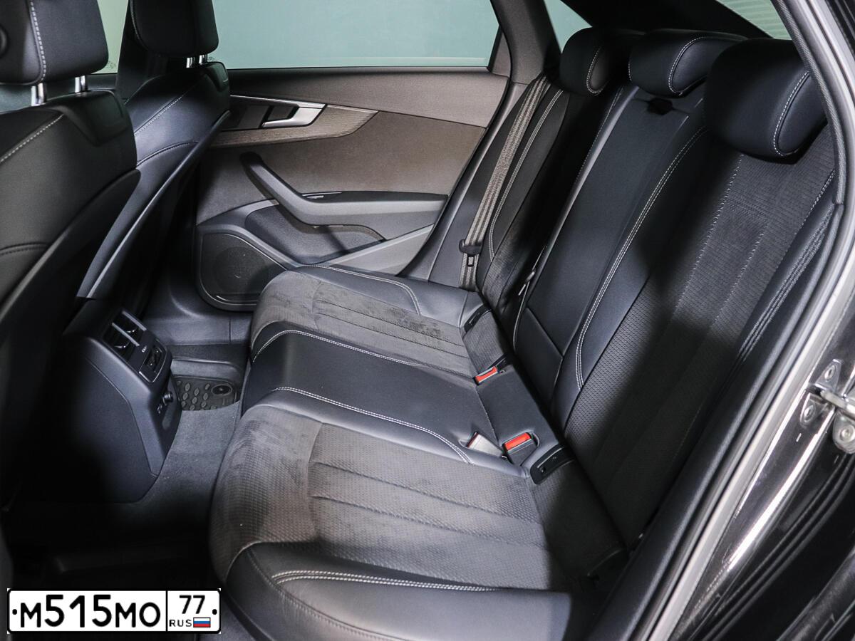 Фото автомобиля AUDI A4, 2019 — госномер М424ЕУ977. Цвет: ЧЕРНЫЙ