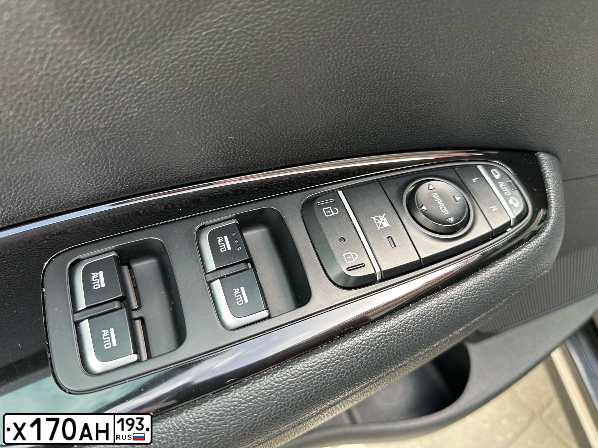 Фото автомобиля KIA MAGENTIS / OPTIMA, 2018 — госномер Р148КО126. Цвет: ЧЕРНЫЙ