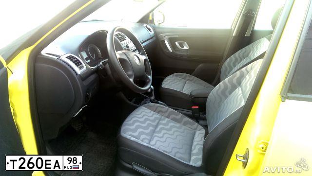Фото автомобиля SKODA FABIA, 2007 — госномер Р070ХТ178. Цвет: ЖЕЛТЫЙ