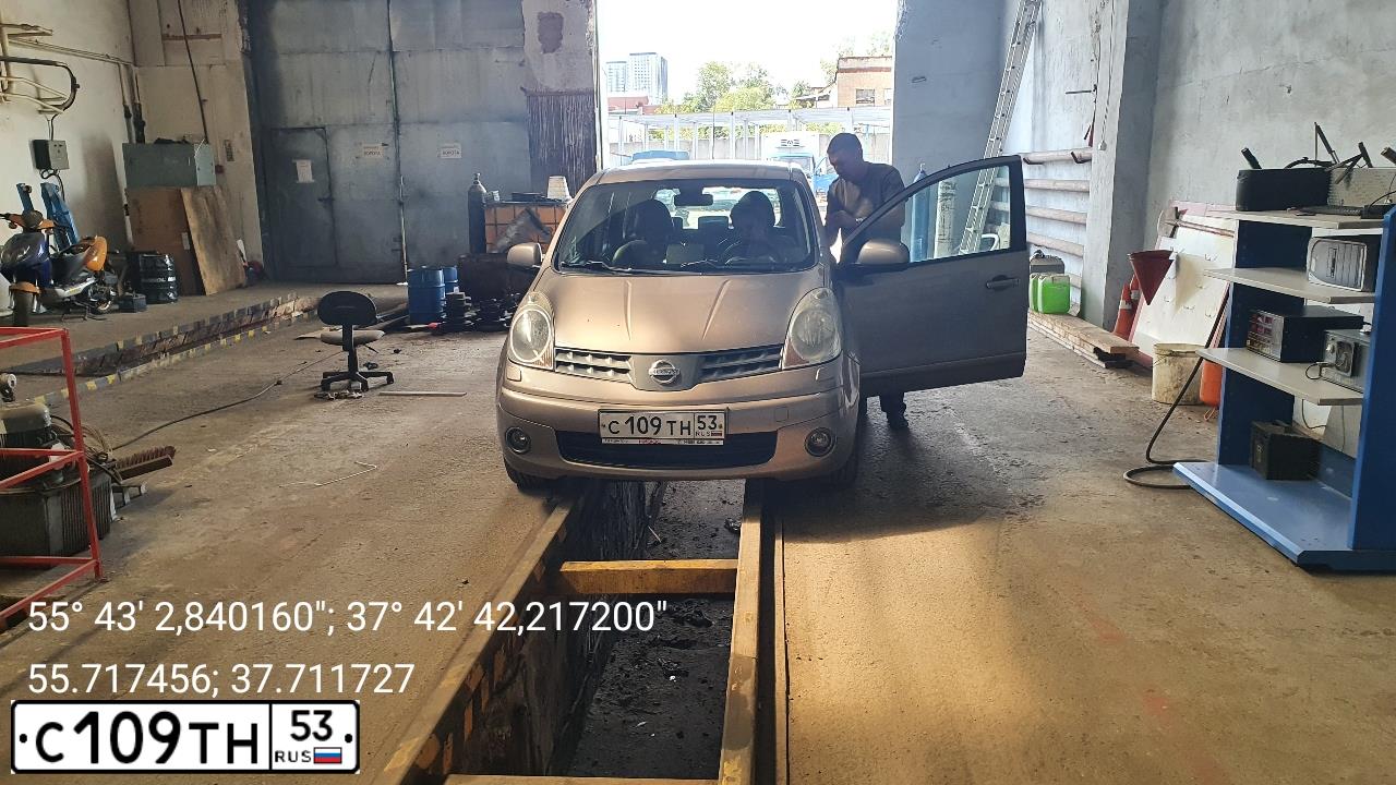 Фото автомобиля NISSAN NOTE, 2008 — госномер С109ТН53. Цвет: СВЕТЛО-КОРИЧНЕВЫЙ