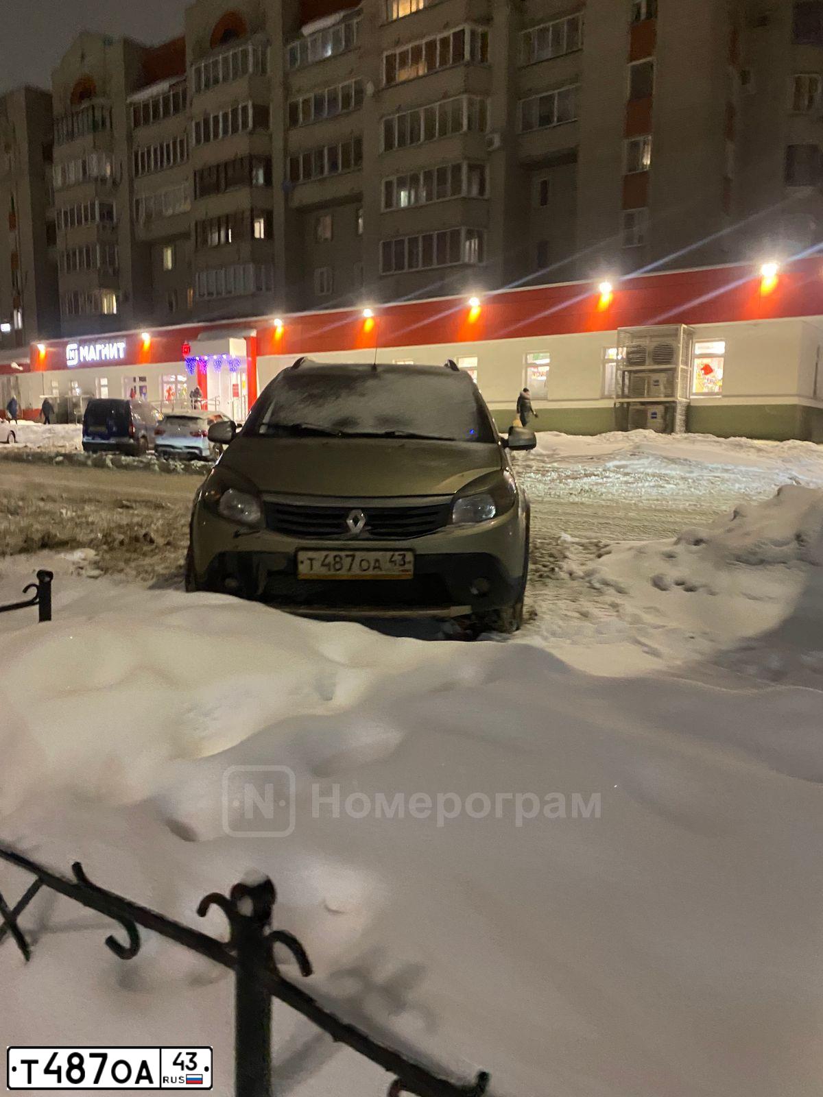 Фото автомобиля RENAULT SANDERO, 2012 — госномер Т487ОА43. Цвет: БЕЖЕВЫЙ