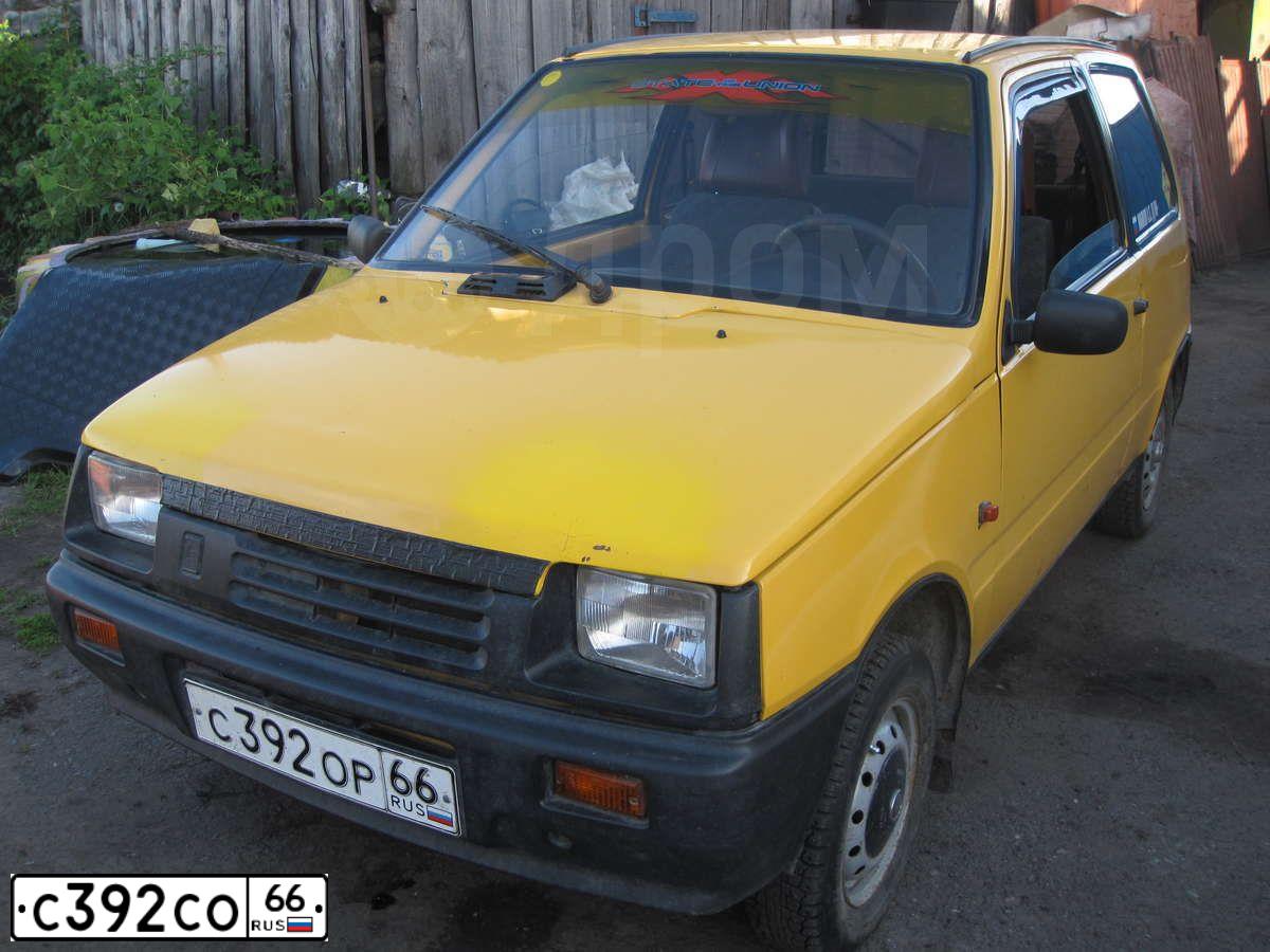 Фото автомобиля LADA 2109 SAMARA, 2003 — госномер С392СО66. Цвет: СВЕТЛО-СЕРЫЙ