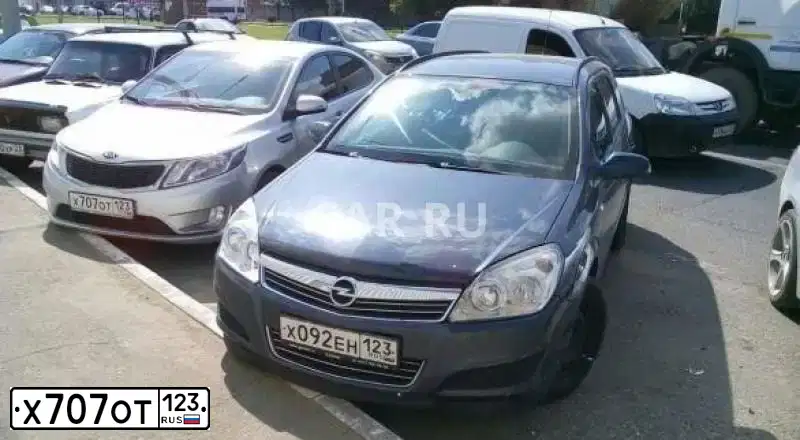 Фото автомобиля KIA RIO, 2015 — госномер Х707ОТ123. Цвет: СЕРЕБРИСТЫЙ
