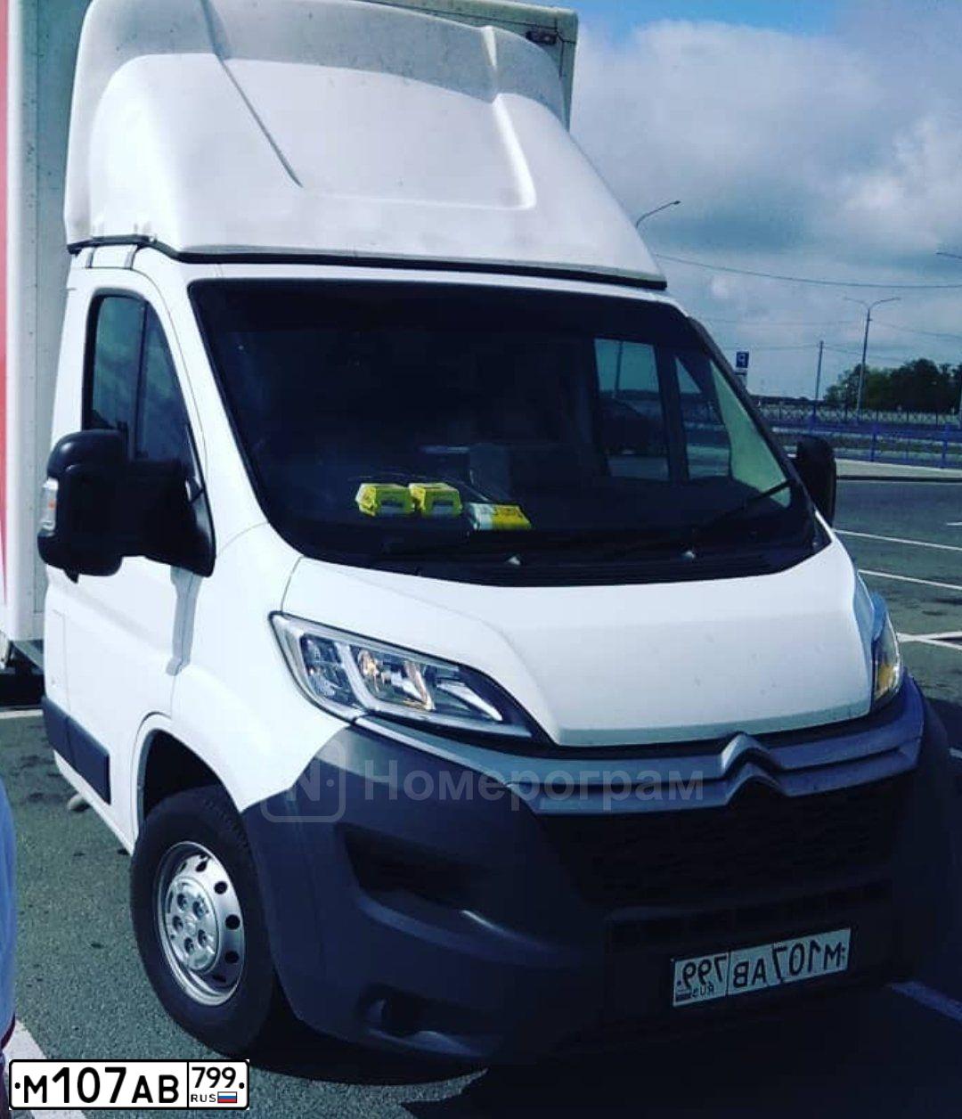 Фото автомобиля CITROEN JUMPER, 2017 — госномер М107АВ799. Цвет: БЕЛЫЙ