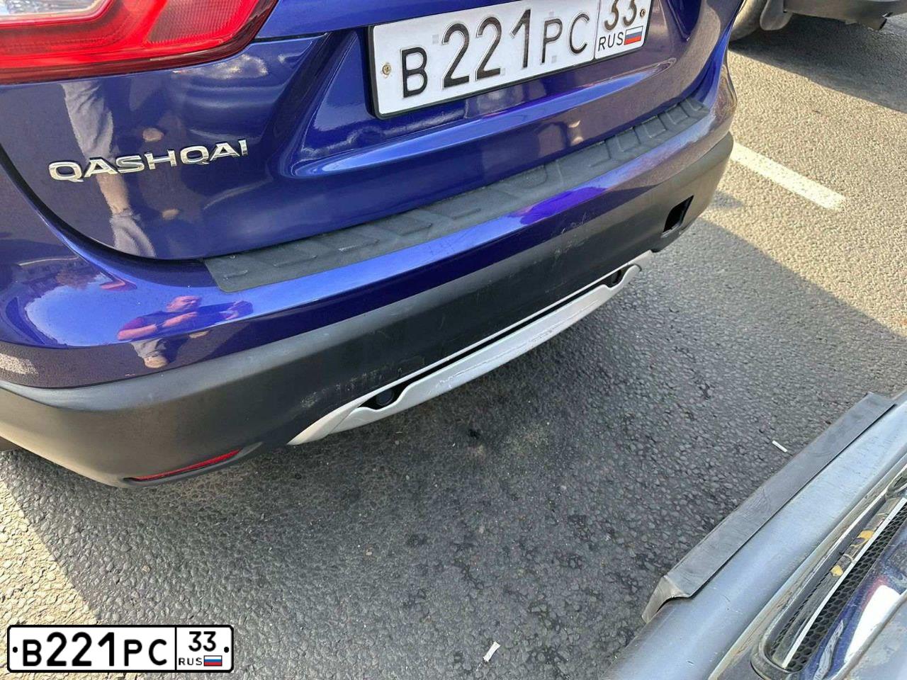 Фото автомобиля NISSAN QASHQAI, 2016 — госномер В221РС33. Цвет: ТЕМНО-СИНИЙ