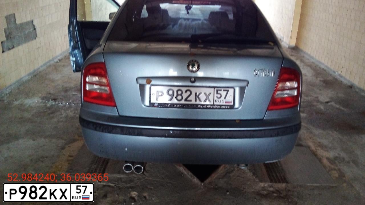 Фото автомобиля SKODA OCTAVIA, 2001 — госномер Р982КХ57. Цвет: СЕРЫЙ