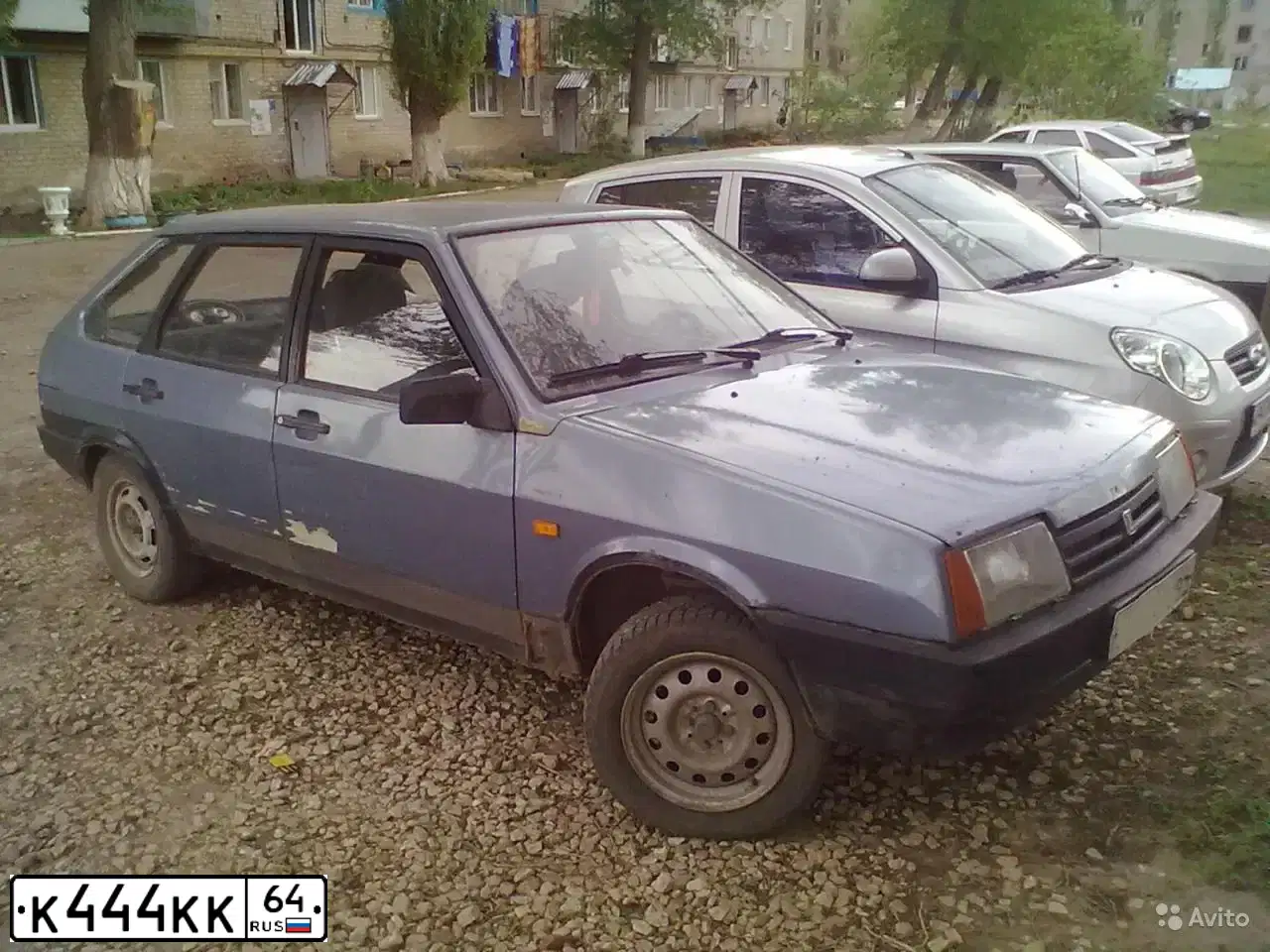 Фото автомобиля LADA 2104, 2009 — госномер К444КК64. Цвет: СЕРЕБРИСТЫЙ