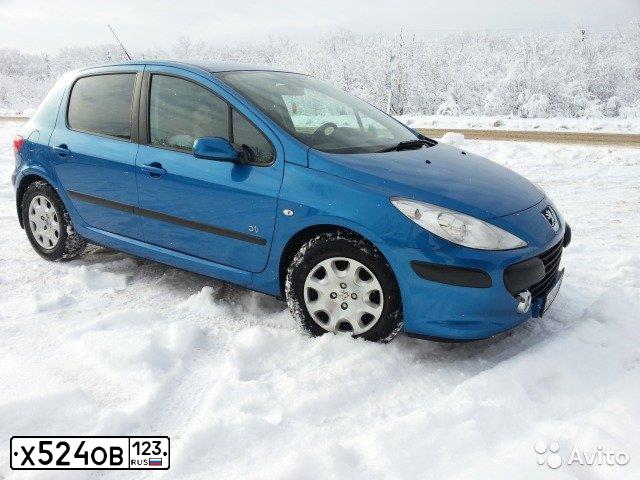 Фото автомобиля PEUGEOT 307, 2007 — госномер В500КЕ93. Цвет: ЯРКО-СИНИЙ
