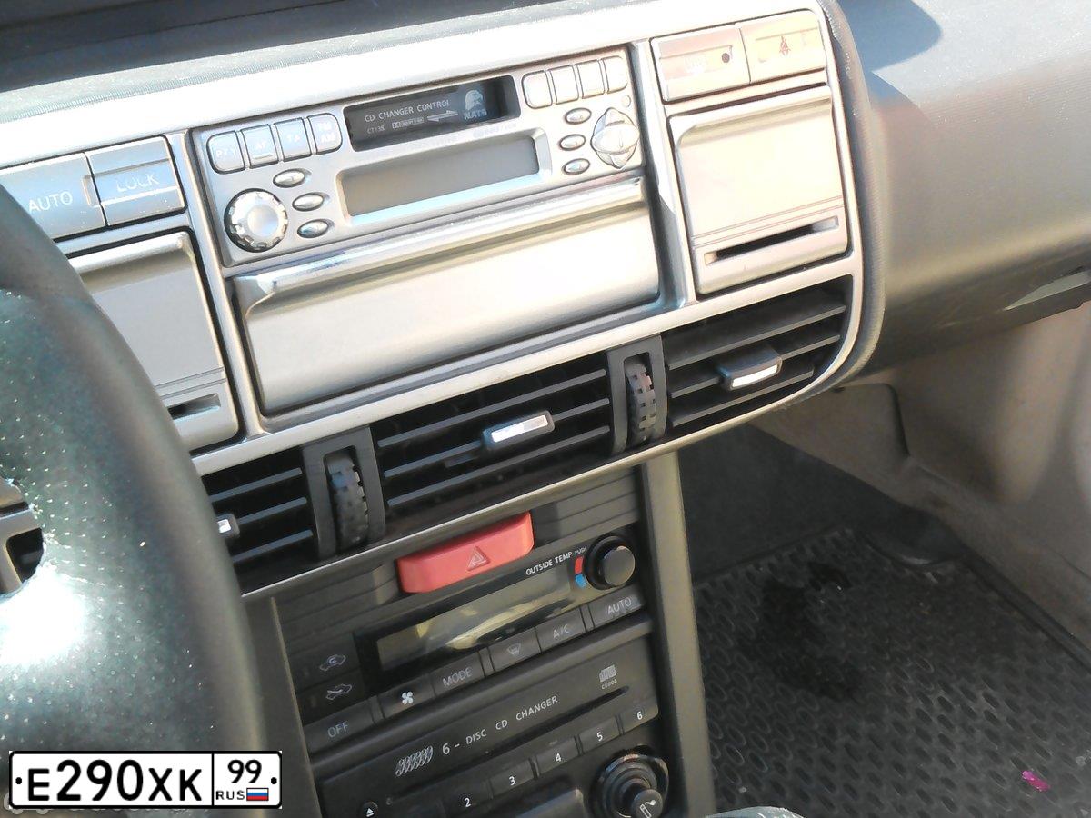 Фото автомобиля NISSAN X-TRAIL, 2002 — госномер А174ВМ122. Цвет: ЧЕРНЫЙ
