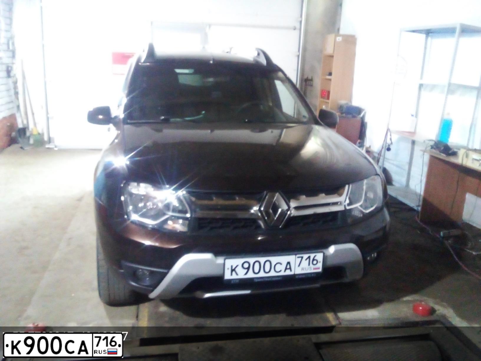 Фото автомобиля RENAULT DUSTER, 2016 — госномер К900СА716. Цвет: ТЕМНО-КОРИЧНЕВЫЙ
