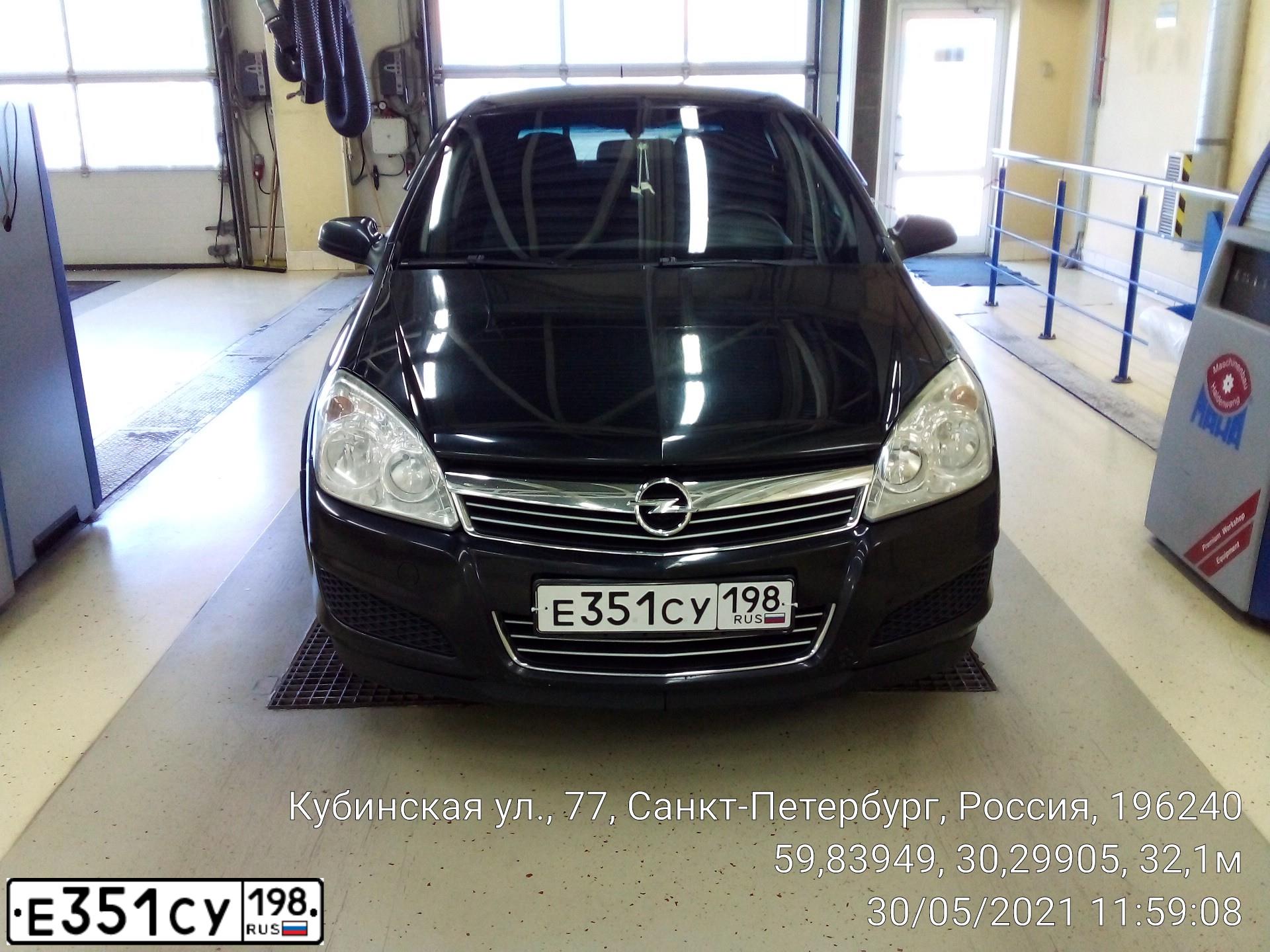 Фото автомобиля OPEL ASTRA, 2007 — госномер Е351СУ198. Цвет: ЧЕРНЫЙ