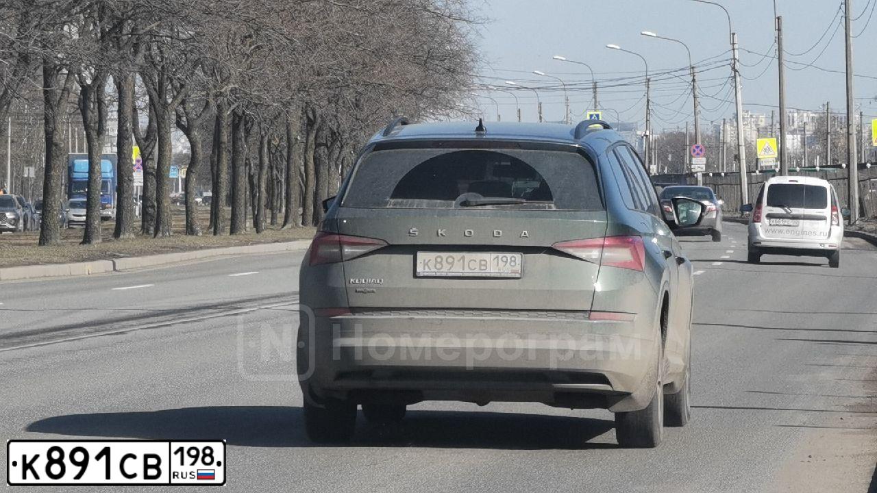 Фото автомобиля SKODA KODIAQ, 2021 — госномер К891СВ198. Цвет: ЗЕЛЕНЫЙ