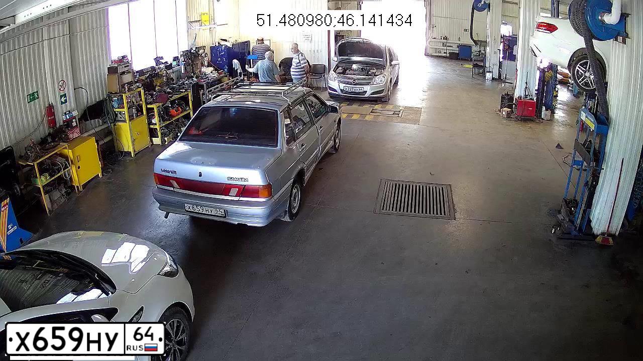 Фото автомобиля LADA 2115 SAMARA, 2001 — госномер М532КН64. Цвет: СЕРЕБРИСТО-ГОЛУБОЙ