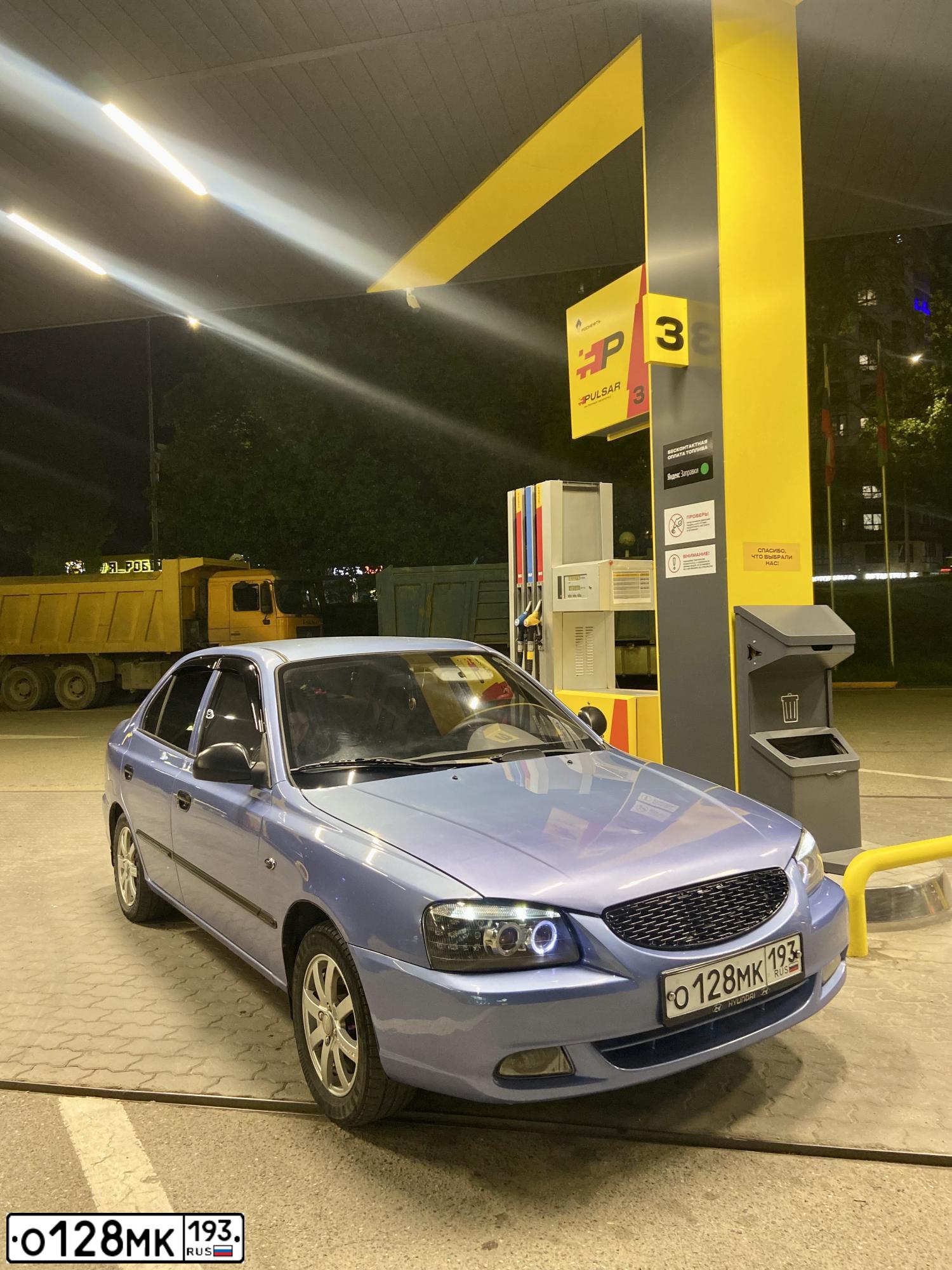 Фото автомобиля TAGAZ ACCENT, 2005 — госномер О128МК193. Цвет: ФИОЛЕТОВЫЙ