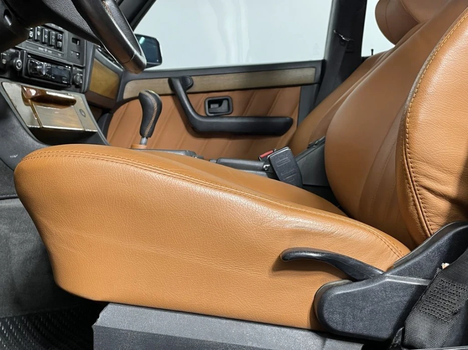 Фото автомобиля VOLKSWAGEN CC, 2012 — госномер У424СТ48. Цвет: Коричневый