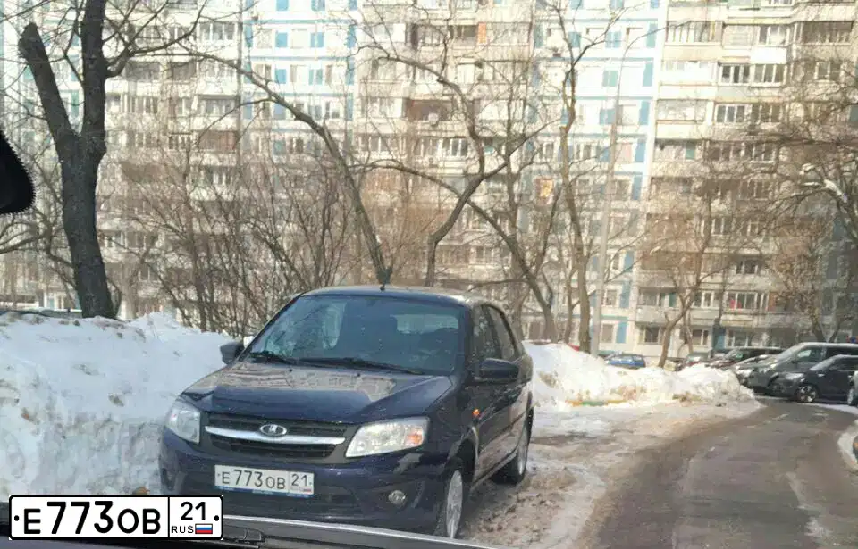 Фото автомобиля LADA 2191 GRANTA, 2016 — госномер Е773ОВ21. Цвет: СИНИЙ