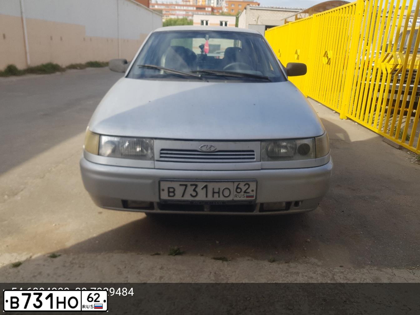 Фото автомобиля LADA 2110, 2004 — госномер Е065УМ62. Цвет: СВЕТЛО-СЕРЕБРИСТЫЙ МЕТАЛЛ