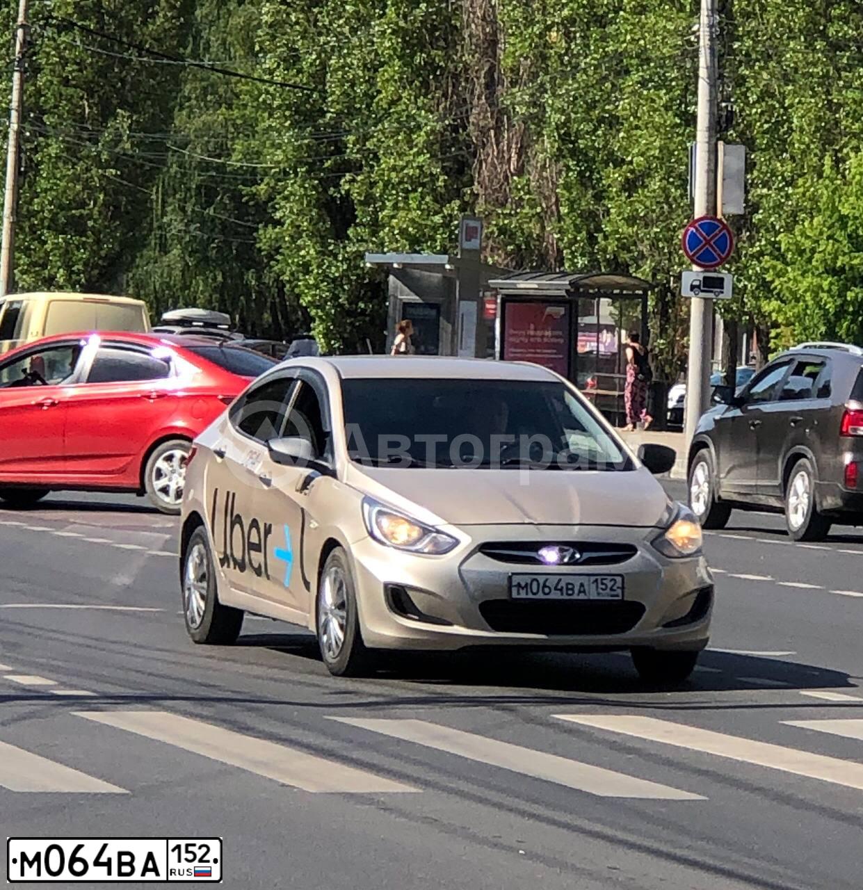 Фото автомобиля HYUNDAI SOLARIS, 2011 — госномер Х652КР152. Цвет: БЕЖЕВО-СЕРЫЙ