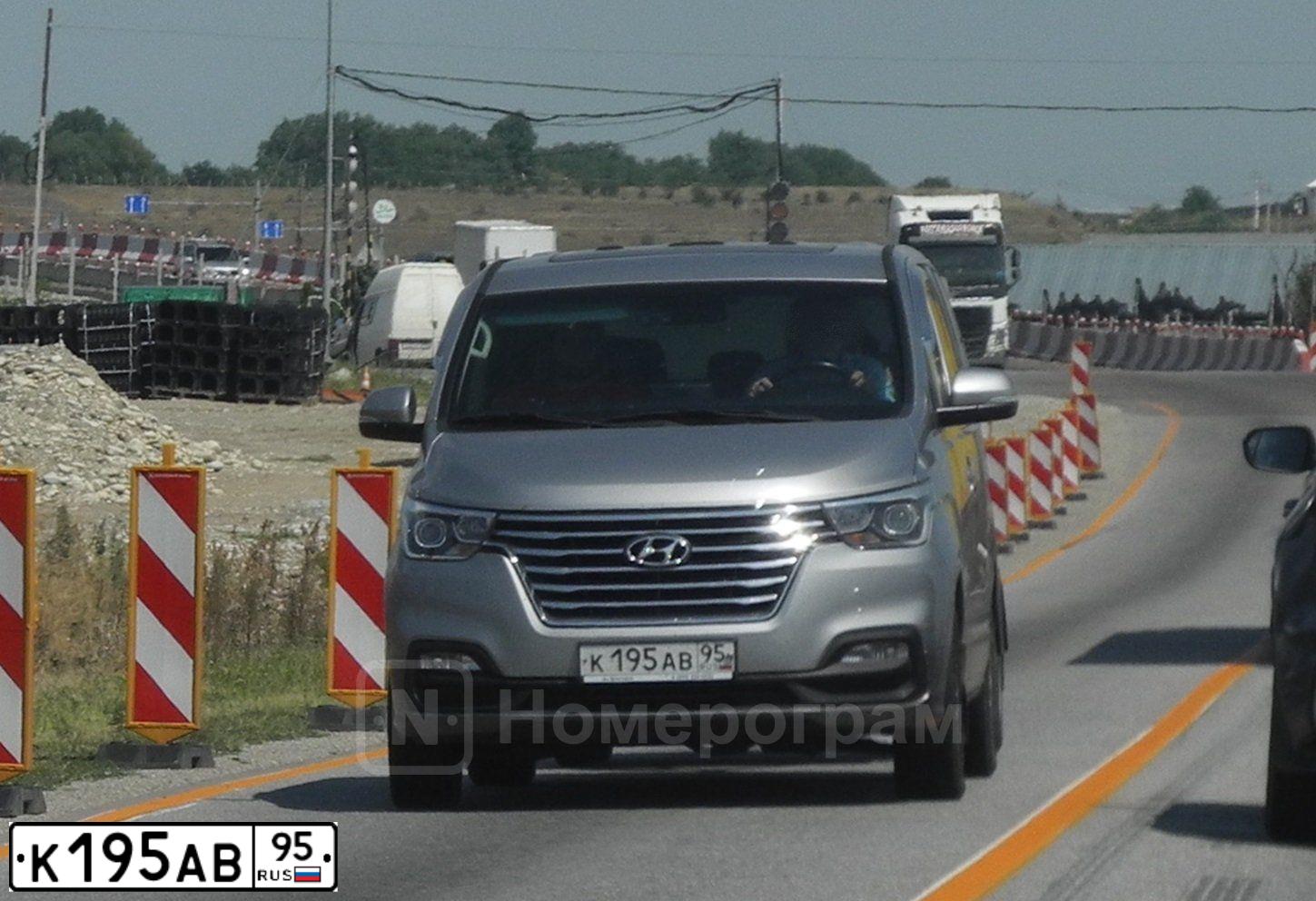 Фото автомобиля TAGAZ ACCENT, 2007 — госномер К195АВ95. Цвет: СВЕТЛО БЕЖЕВЫЙ