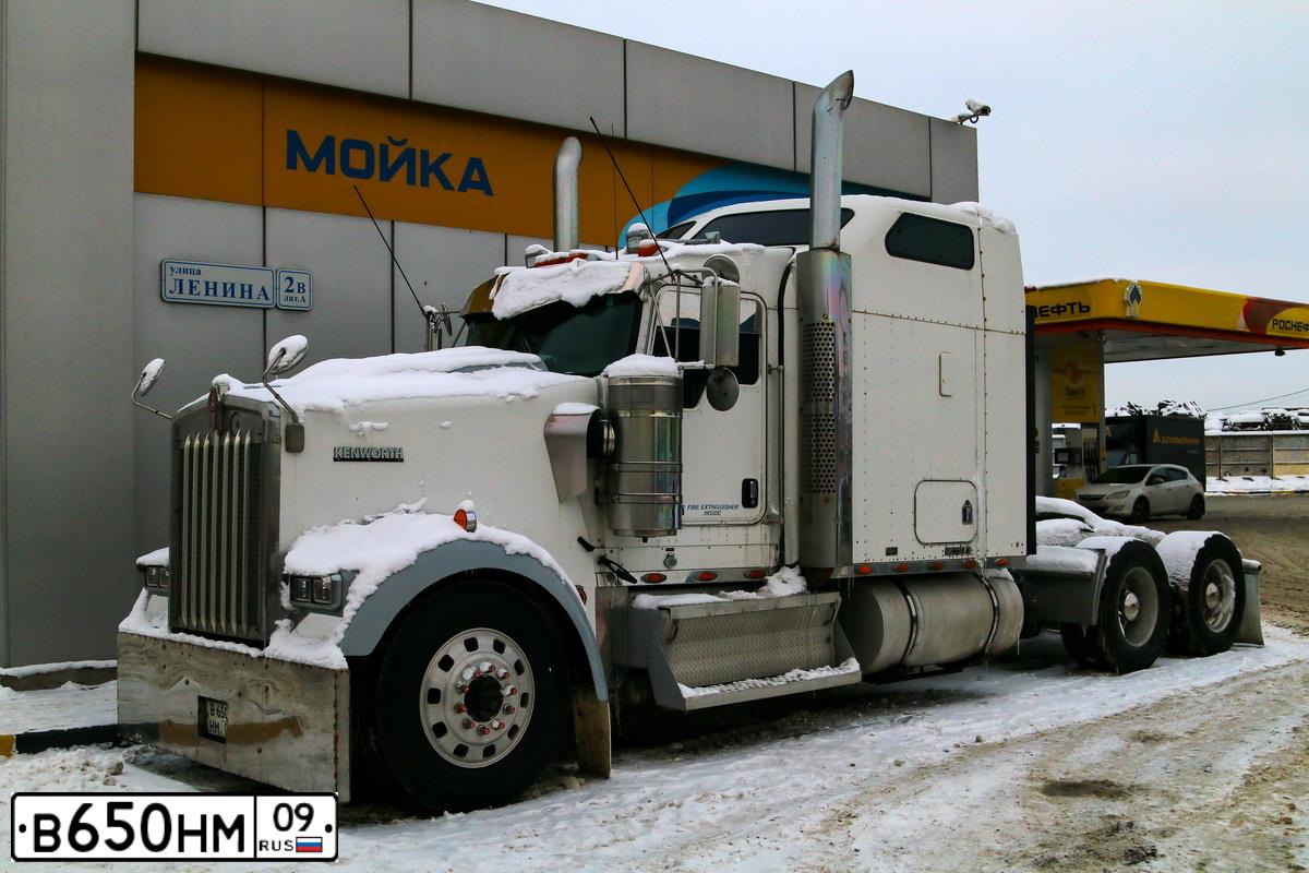 Фото автомобиля KENWORTH W-SERIE, 2009 — госномер В650НМ09. Цвет: Белый