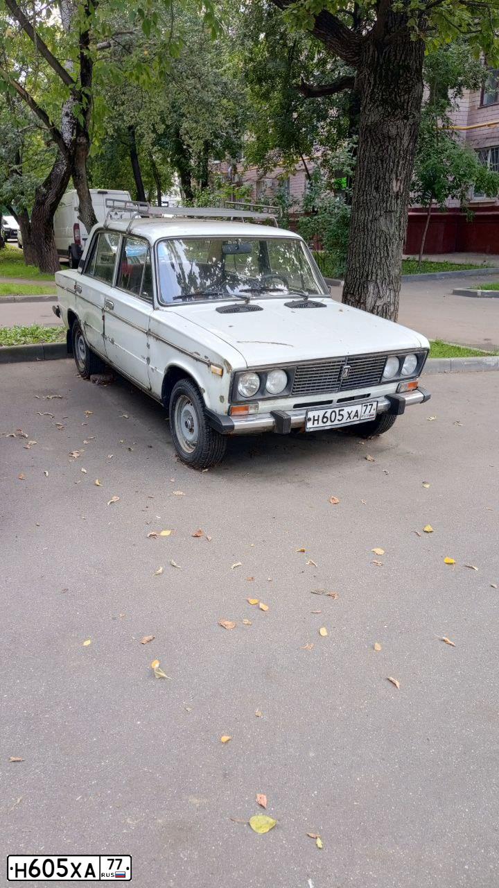 Фото автомобиля LADA 2106, 1998 — госномер Н605ХА77. Цвет: СЕРО-БЕЛЫЙ